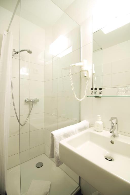 Hotel Am Kupferhammer Tuebingen Room photo